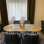 דירה Renata Laure *
