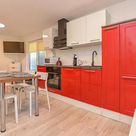 Апартаменты Renata Laure *