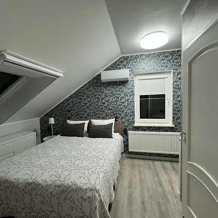 Renata Laure Apartmán