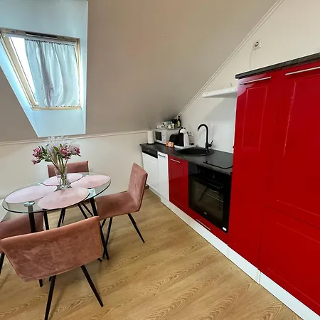 Апартаменты Renata Laure *