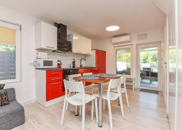 Apartment Renata Laure Palanga